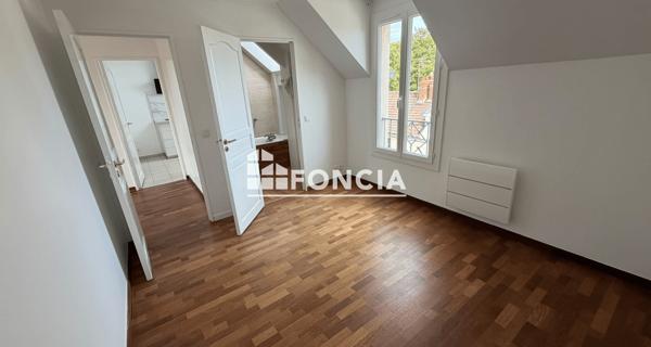 Location Appartement 3 pièces 75.84 m² - Juziers 78820