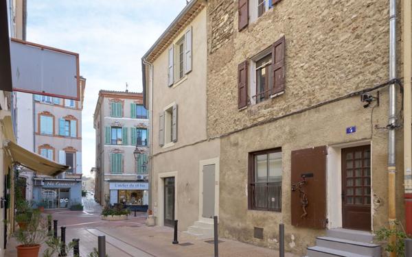 Maison à vendre    5 pièces • 140 m2 Manosque