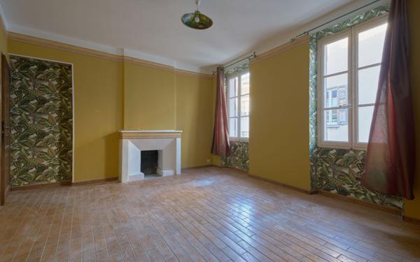 Maison à vendre    5 pièces • 140 m2 Manosque