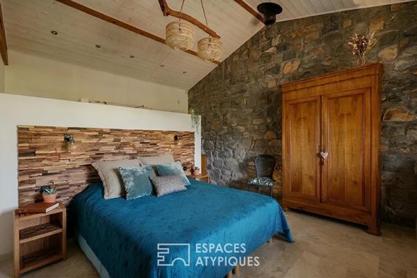 Bastide Provençale au coeur d’un domaine préservé d’1,8 hectares