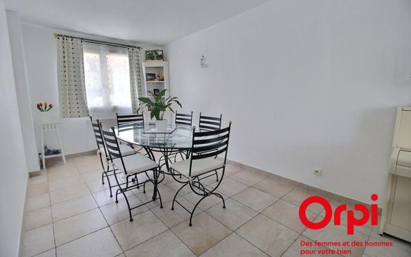 Maison à vendre    4 pièces • 90 m2 Montigny-le-Bretonneux