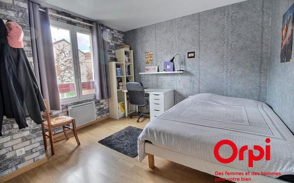 Maison à vendre    4 pièces • 90 m2 Montigny-le-Bretonneux