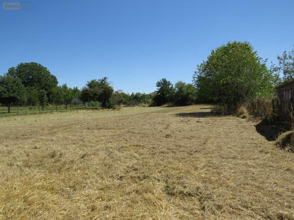 Terrain à Batir à vendre à Blanzy-la-Salonnaise dans les Ardennes (08190), ref : 021/1437