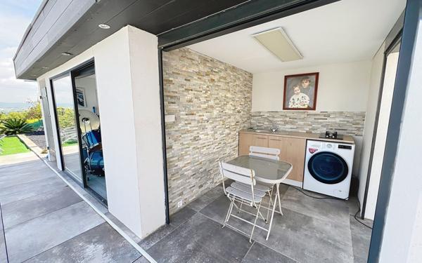 Maison à vendre    5 pièces • 156,60 m2 Fréjus