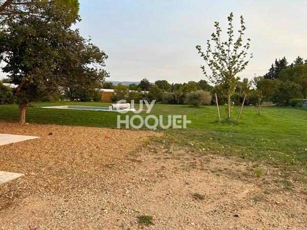 Maison de charme à vendre à L'Isle-sur-la-Sorgue 4 pièces grand terrain 499 000 euros !