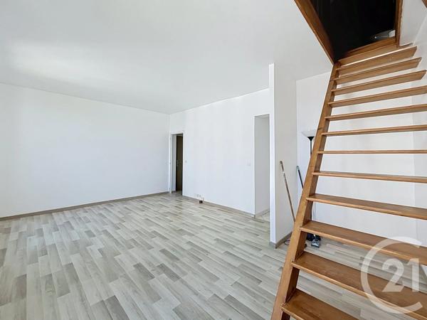 Appartement F2 à vendre  2 pièces - 53,46 m 2   VILLEJUIF  - 94