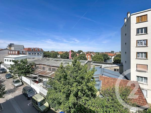 Appartement F2 à vendre  2 pièces - 53,46 m 2   VILLEJUIF  - 94