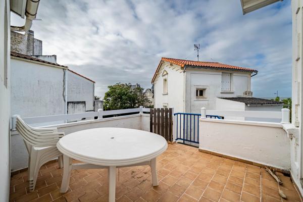 ROYAN LE PARC - MAISON VUE MER A RENOVER