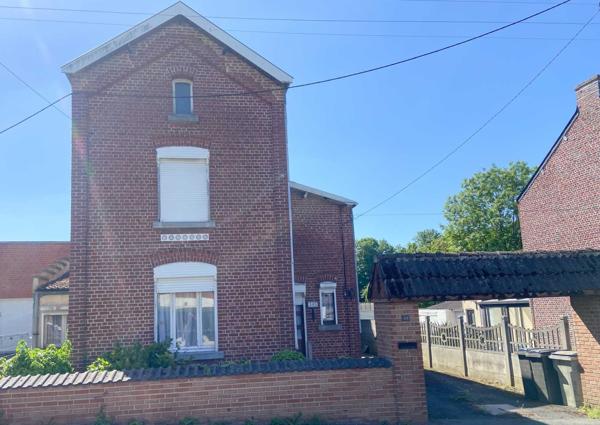 MAISON 6CH DANS UNE BONNE RUE