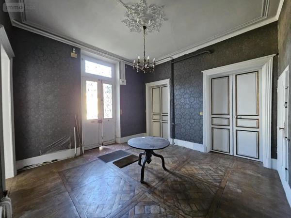 Achat - Immeuble Montargis 45200 556 m 2 845 m 2