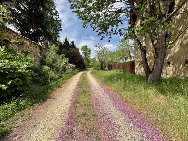 Achat - Maison Poitiers 86000 9 pièces 235 m 2 1644 m 2