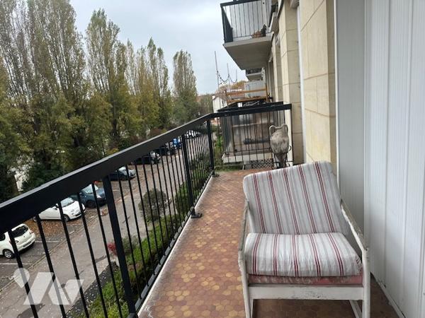 Appartement à Vendre à Deuil-la-Barre (95170) en Val-d'Oise, 4 pièces avec balcon, sans vis à vis.