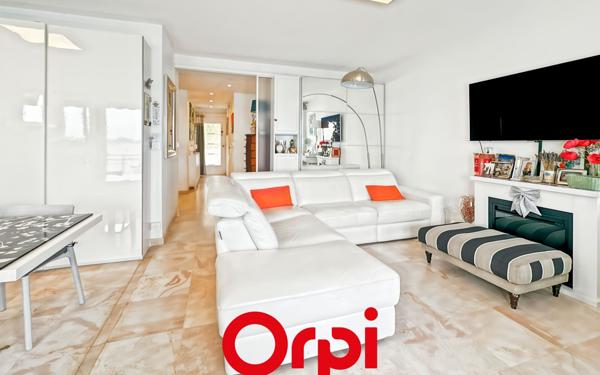 Appartement à vendre    3 pièces • 61,97 m2 Bandol