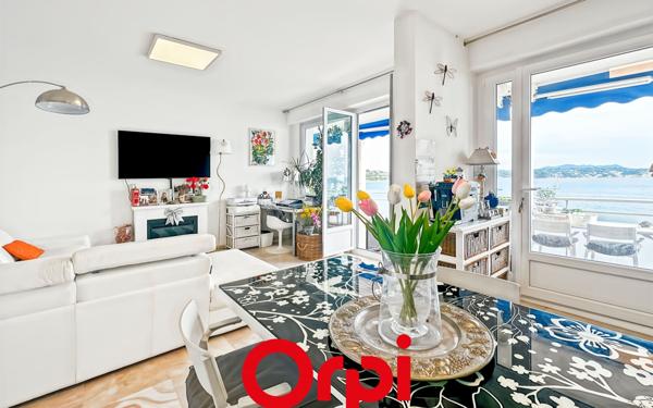 Appartement à vendre    3 pièces • 61,97 m2 Bandol