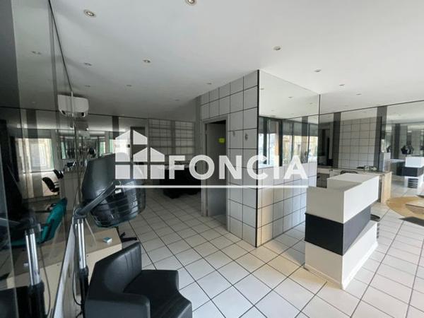 À vendre Local commercial 72.55 m² - Digne-les-bains 04000