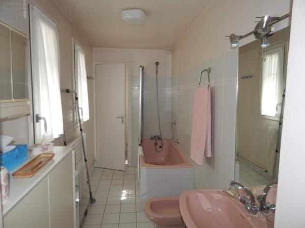 Appartement à vendre à Tours dans l'Indre-et-Loire (37000), ref : 021/AP0100   
TOURS Centre