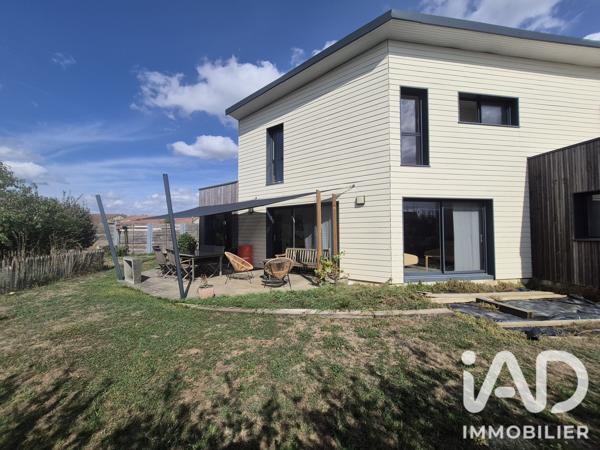 Maison à vendre 9 pièces 166,94 m² Sainte-Florence
