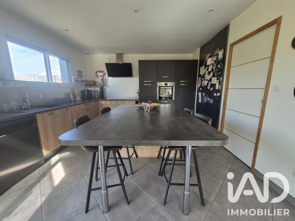 Maison à vendre 9 pièces 166,94 m² Sainte-Florence
