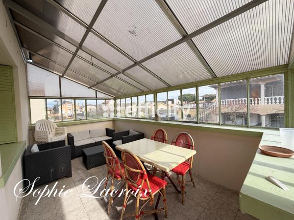 Maison
         5 pièces
        - 130 m² 180 000 € *
