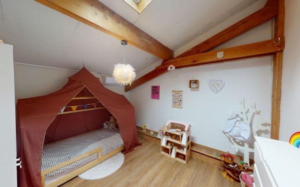 Maison à vendre    5 pièces •  Saint-Martin-Lalande