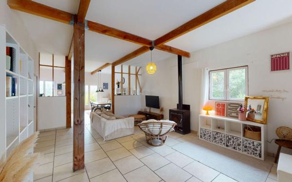 Maison à vendre    5 pièces •  Saint-Martin-Lalande