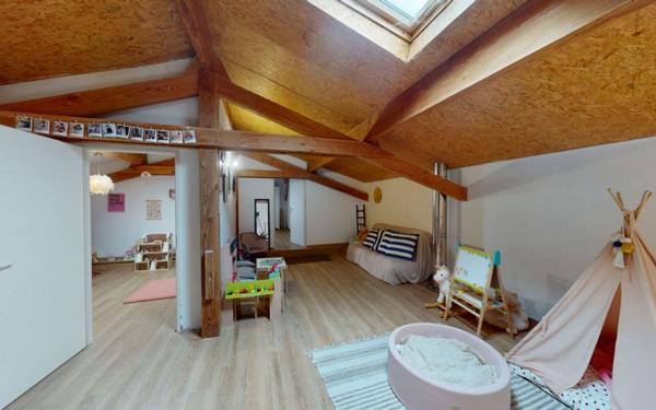 Maison à vendre    5 pièces •  Saint-Martin-Lalande