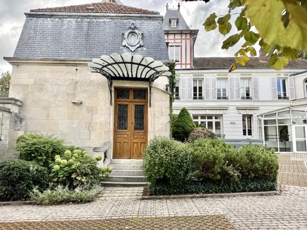 Immeuble à COMPIEGNE (60200)