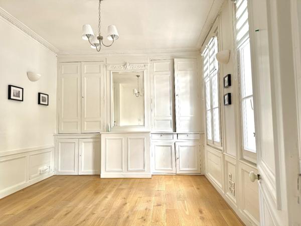 Immeuble à COMPIEGNE (60200)