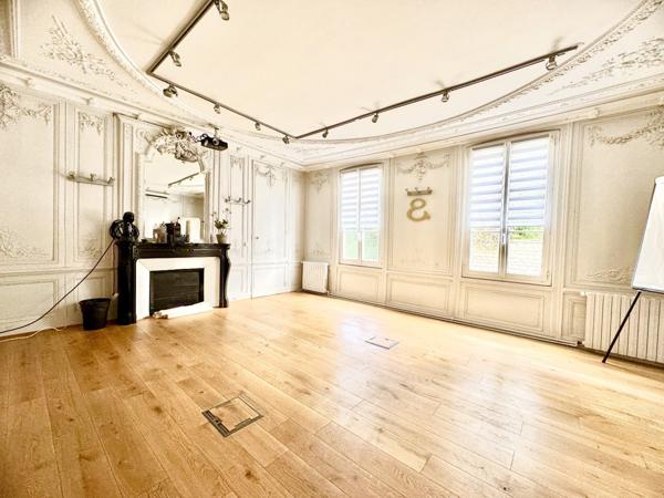 Immeuble à COMPIEGNE (60200)