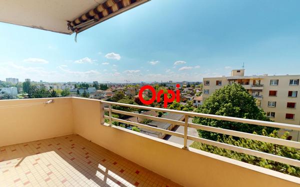 Appartement à vendre    4 pièces • 82 m2 Vaulx-en-Velin