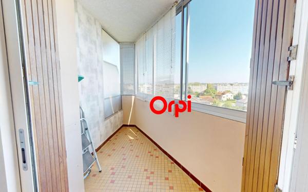 Appartement à vendre    4 pièces • 82 m2 Vaulx-en-Velin