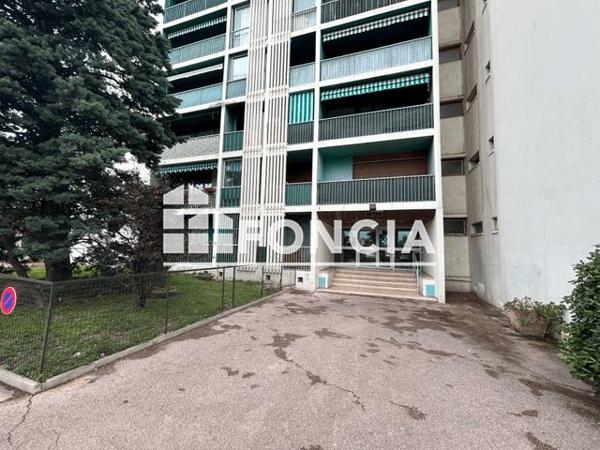 Location Studio 34.67 m² - AVENUE BEAU PLAN PROLONGEE Marseille 13013