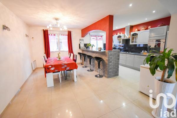 Maison 6 pièces de 195 m² à Courtry (77181)