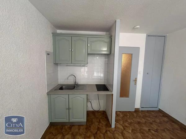 Appartement à louer 1 pièce 21.9m² La Seyne-sur-Mer (83500)