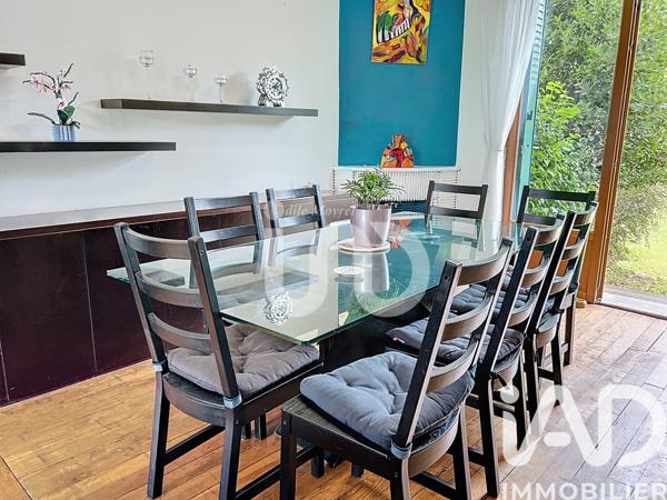 Maison à vendre 8 pièces 140 m² Saint-Leu-la-Forêt