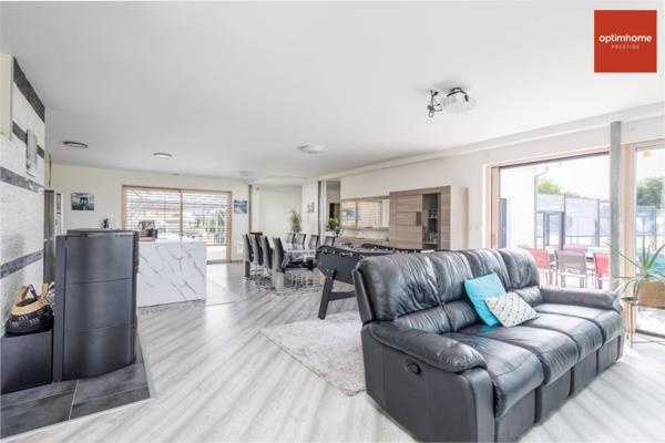 Sur près de 2 hectares, Magnifique Maison d'architecte de 180 m2 au cœur d’un joli village Normand