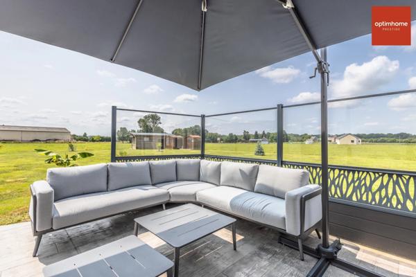 Sur près de 2 hectares, Magnifique Maison d'architecte de 180 m2 au cœur d’un joli village Normand