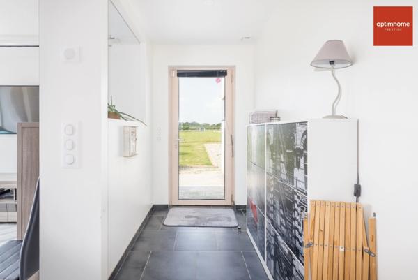 Sur près de 2 hectares, Magnifique Maison d'architecte de 180 m2 au cœur d’un joli village Normand