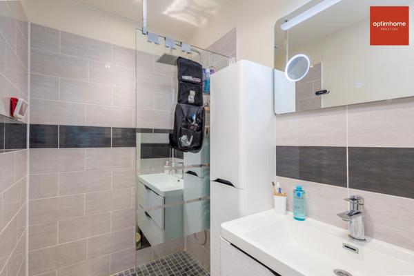 Sur près de 2 hectares, Magnifique Maison d'architecte de 180 m2 au cœur d’un joli village Normand