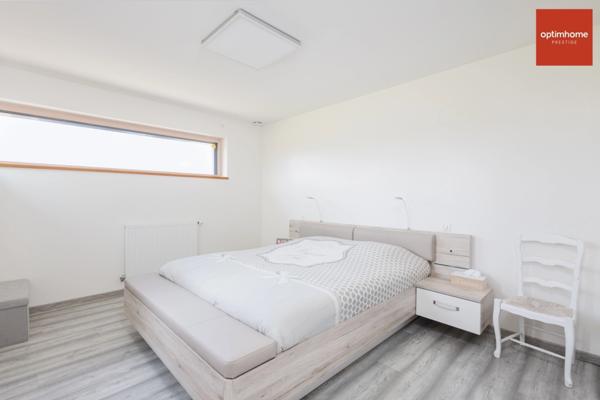 Sur près de 2 hectares, Magnifique Maison d'architecte de 180 m2 au cœur d’un joli village Normand