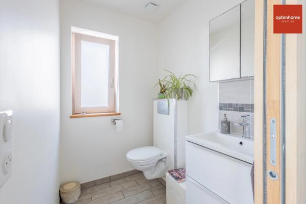 Sur près de 2 hectares, Magnifique Maison d'architecte de 180 m2 au cœur d’un joli village Normand