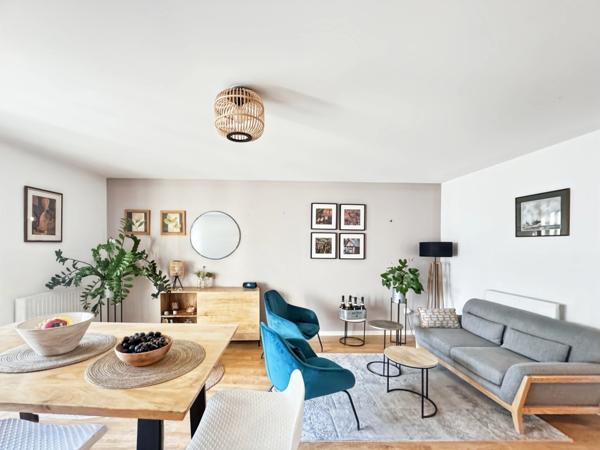 ANGERS Hyper centre T3 73 m2 avec Loggia, ascenseur et parking en résidence de standing