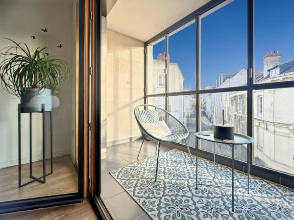 ANGERS Hyper centre T3 73 m2 avec Loggia, ascenseur et parking en résidence de standing