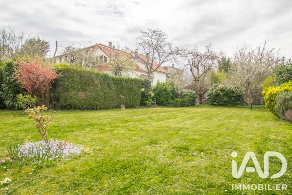 Maison à vendre 10 pièces 175 m² L'Haÿ-les-Roses