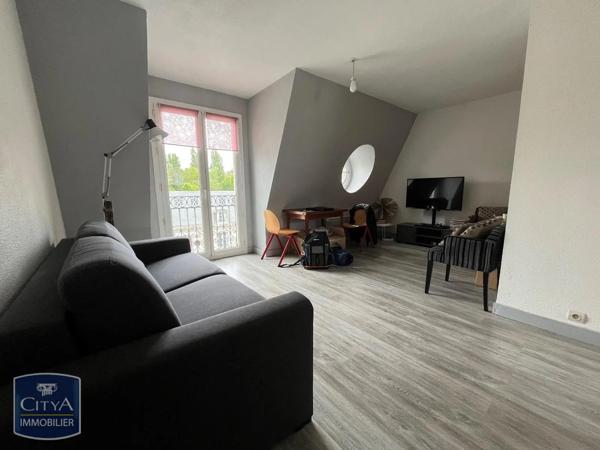 Appartement à louer 3 pièces 47.66m² Poitiers (86000)