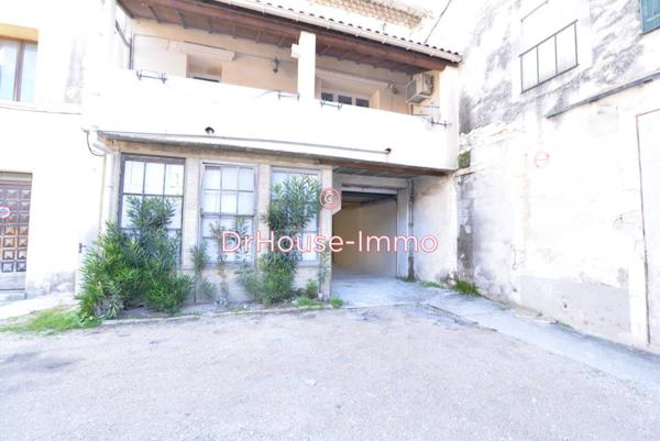 Parking / Box à vendre de 81 m²