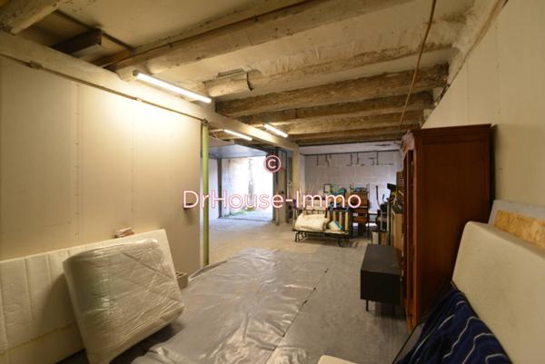 Parking / Box à vendre de 81 m²