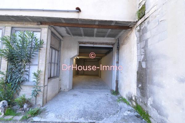 Parking / Box à vendre de 81 m²