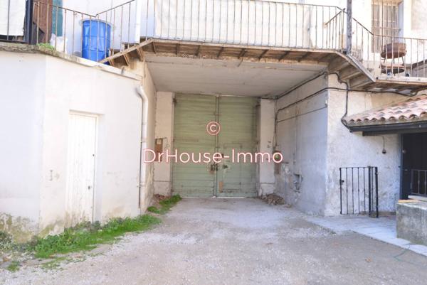 Parking / Box à vendre de 81 m²