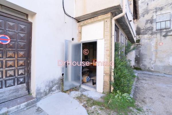 Parking / Box à vendre de 81 m²